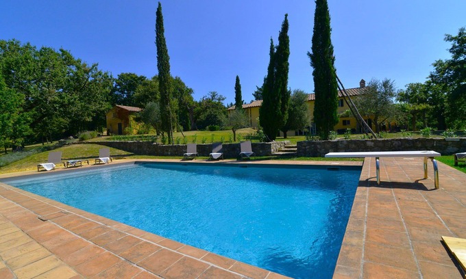 San Casciano dei Bagni Villa | Stunning private villa for 10 people with private pool, WIFI, TV, patio and panoramic view