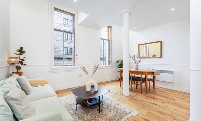 East End Apartment | Stunning 1-bdr Boutique Flat - Glasgow City Centre