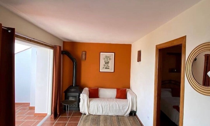 Gaucin Apartment | Stunning 1 bedroom apartment with incredible view