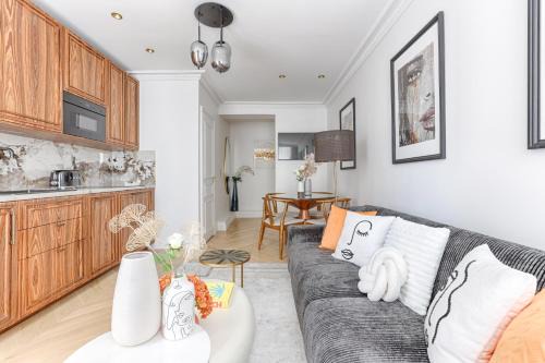 14th Arrondissement Apartment | Stunning 1 bedroom for 4 near Montparnasse