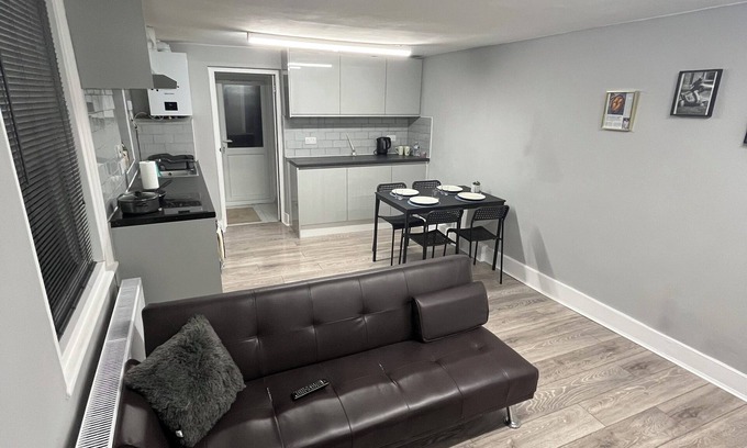 Brixton Apartment | Stunning 2 bed flat in the heart of Brixton