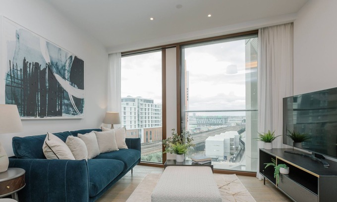 Vauxhall Apartment | Stunning 2-bedroom apartment