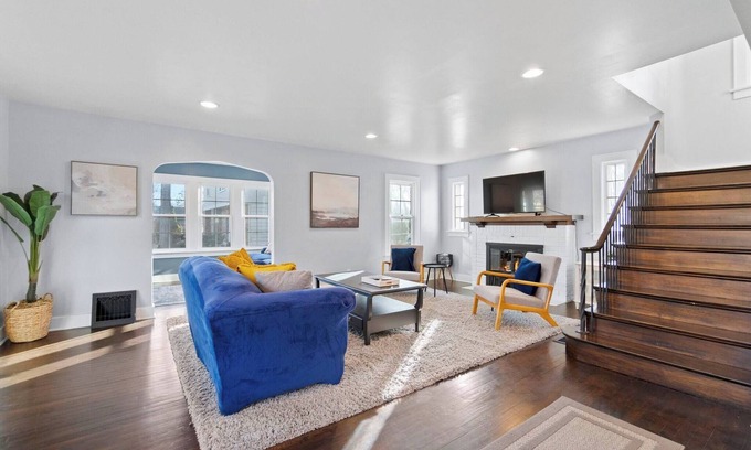 Saint Marys  Allen County House | Stunning 3 BD in Woods|Hardwood Floors |Canterbury