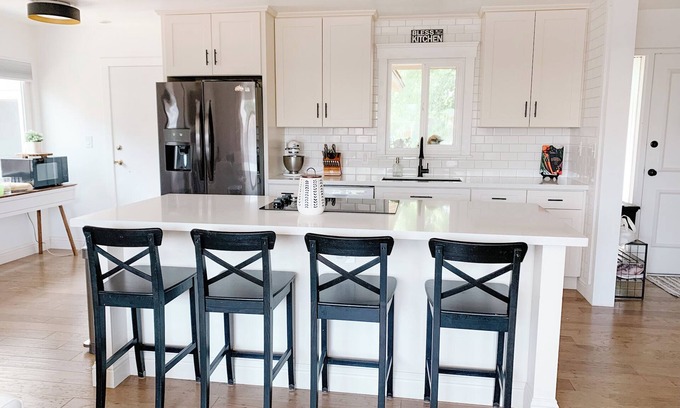 Foothill Farms House | Stunning 3-bedroom home perfect for families or traveling professionals!