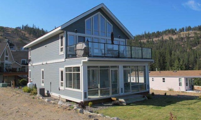 Central Okanagan House | Stunning 3 Bedroom Lake View Cottage at La Casa!