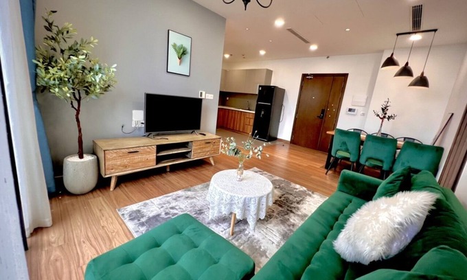 District 9 Apartment | Stunning 3BR Firework & Scenic Pool Views D7 HCMC Family-sized