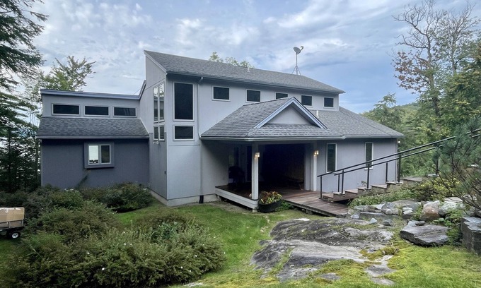 Putnam Station House | Stunning 4Bdrm Lake George Waterfront