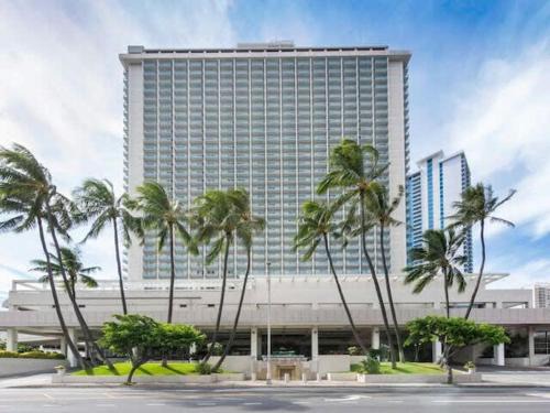 Ala Moana House | Stunning Ala Moana Studio Mtn View Balcony 2029