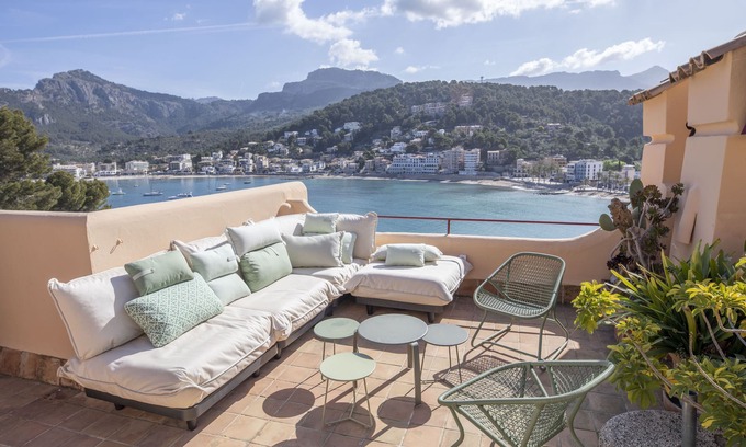 Soller Apartment | Stunning apartment with sea views in Port de Sóller