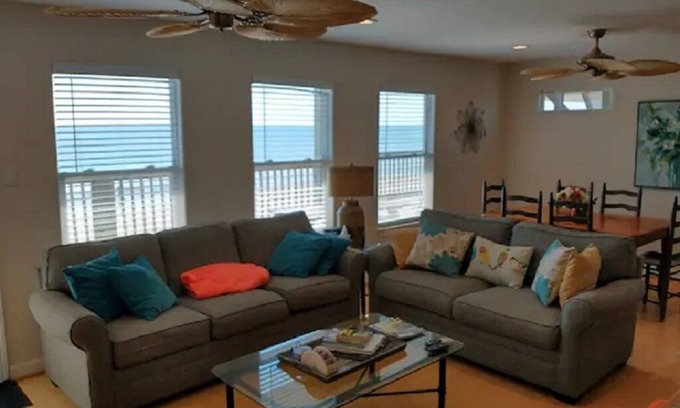 Surfside Beach House | Stunning Beachfront Vacation home. Walk straight onto beach.