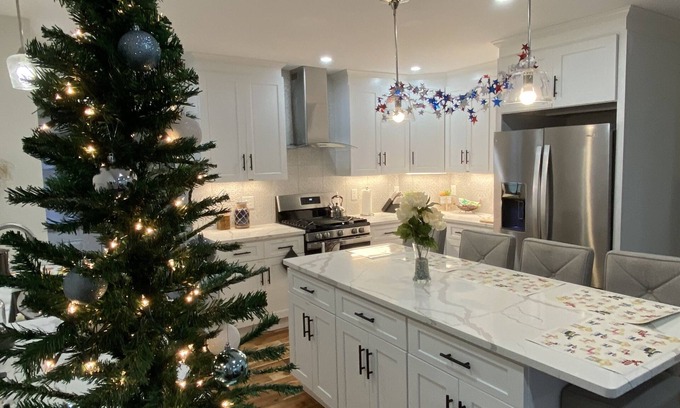 Quincy House | Stunning beautiful and gorgeous Townhome 15 mins to Downtown Boston!