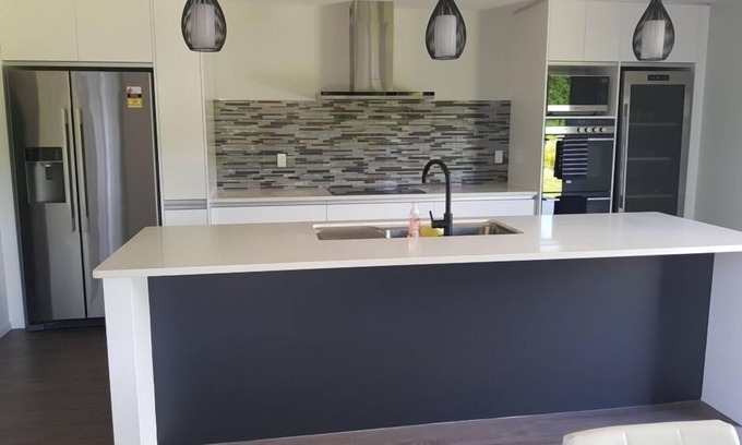 Waihi Beach House | Stunning Brand New bach down quiet cul-de-sac
