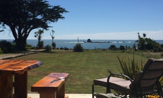 Cape Foulwind House | Stunning Clifftop Uninterrupted Ocean Views