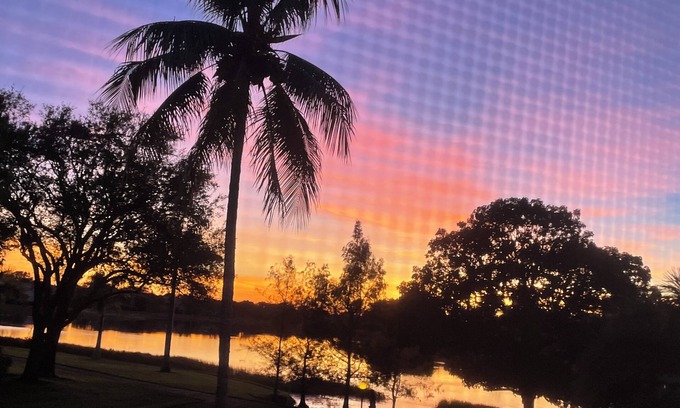 Crown Pointe Apartment | Stunning condo in naples, florida. lake side view with spectacular sun downs.