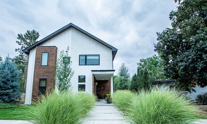 Sunnyside House | Stunning Designer Modern Single-Family Home in the heart of Denver