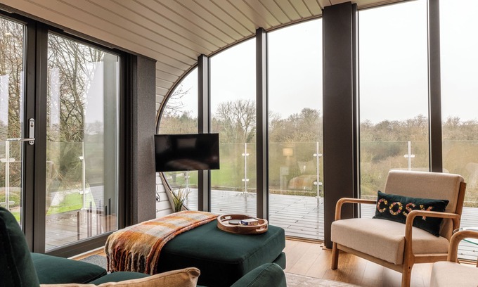 Enstone Apartment | Stunning EcoRetreat Pods in Old Chalford