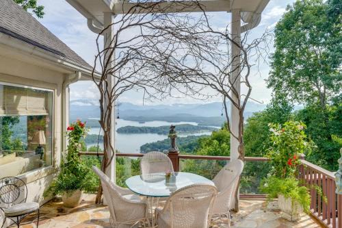 Hiawassee House | Stunning Hiawassee Hideaway with Impeccable Views!