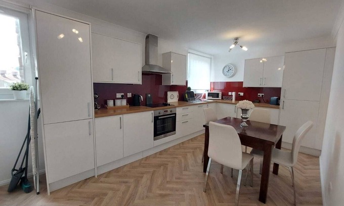 Hawick Apartment | Stunning Holiday Let Available