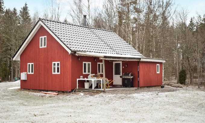 Aseda House | Stunning home in åseda with kitchen