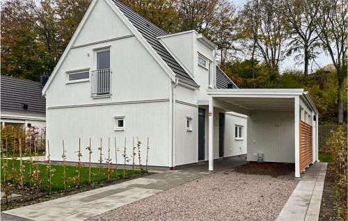 Bastad House | Stunning Home In Båstad With Wifi