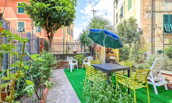 Camogli House | Stunning home in Camogli with kitchen