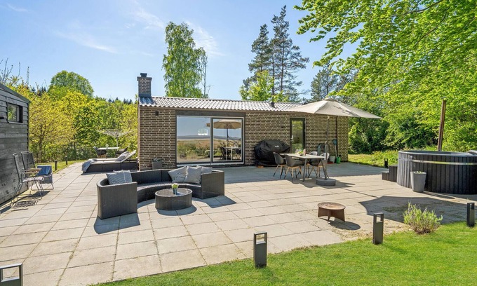 Havndal House | Stunning home in Hadsund with WiFi