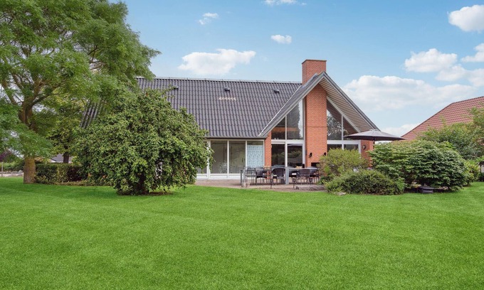 Nordenhuse House | Stunning home in Nyborg with sauna