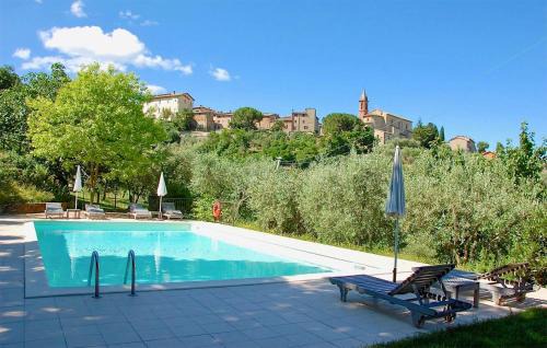 Paciano House | Stunning Home In Paciano With Kitchen