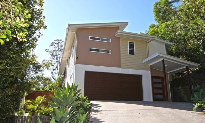Coolum Beach House | Stunning Home With Spectacular Views