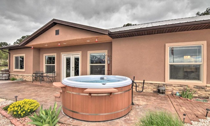 Buena Vista House | Stunning Home with Fire Pit, 11 Mi to Mt Yale!