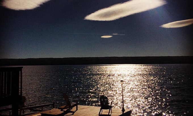King Ferry House | Stunning Lake House Right On The Water - Huge Deck, Amazing Views And Sunsets