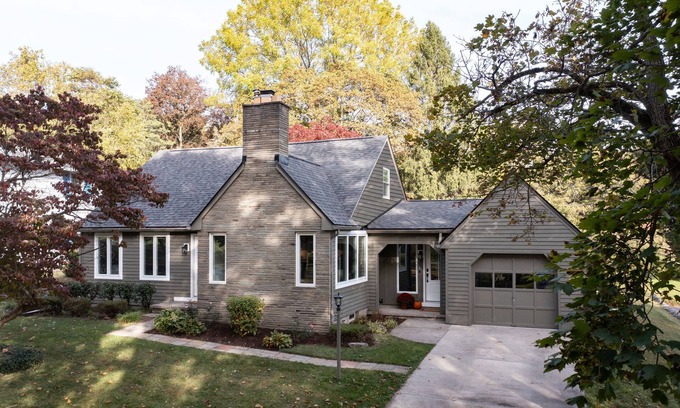 Skaneateles House | Stunning Lake View Charmer. Just a short walk from the heart of the Village!