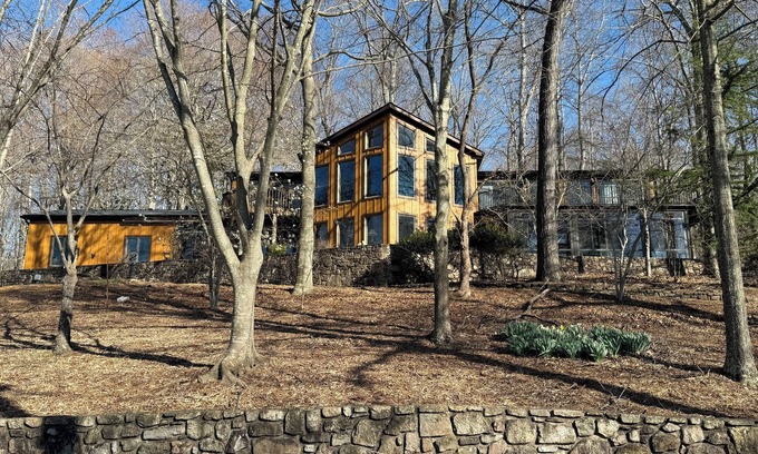 Moneta House | Stunning LAKEFRONT family retreat. HOT TUB,DOCK, PET FRIENDLY, COVERED BOAT SLIP