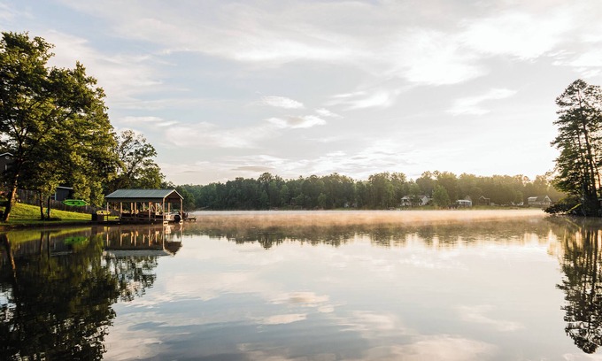 Oconee County Apartment | Stunning Lakeside Garden Level Home with Large Dock, Pet-Friendly!