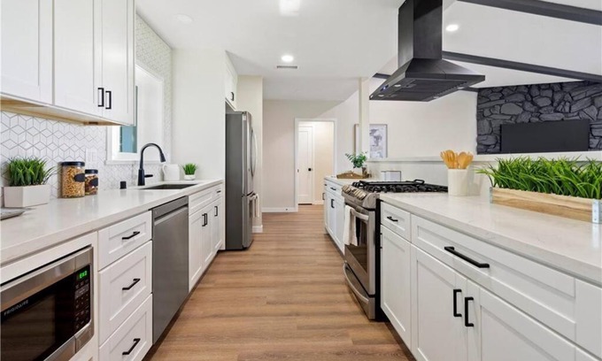 Woodland Hills Villa | Stunning mountainside home with an incredible view