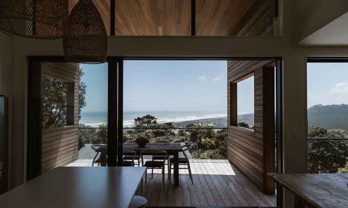 Muriwai House | Stunning Muriwai Home