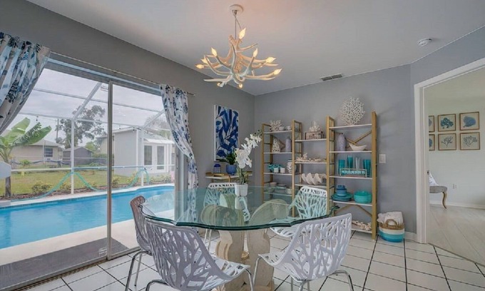 Spring Hill House | Stunning "Nature Coast"FL Salt-water Pool getaway