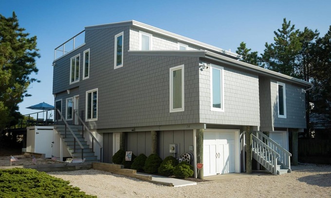 Harvey Cedars House | STUNNING OCEANFRONT in HARVEY CEDARS
