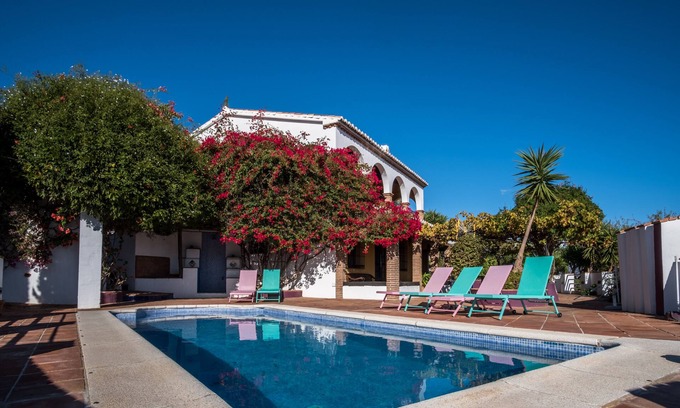 Comares Other | Stunning Offers from Vine Ridge Retreats Management