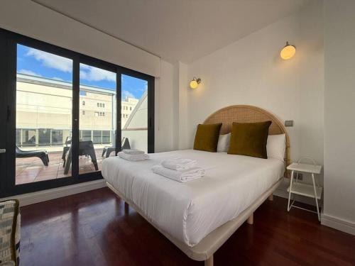 Cuatro Caminos Apartment | Stunning Penthouse in Tetuan for 4 pax - Coruña