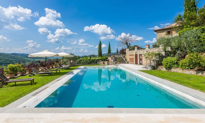 Greve in Chianti House | Stunning private villa with WIFI, A/C, private pool, TV, pets allowed and panoramic view