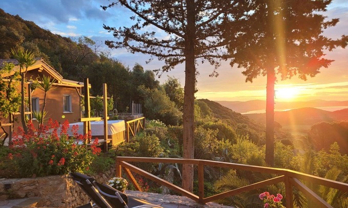 Monte Argentario House | Stunning private villa for 6 people with hot tub, WIFI, A/C, TV, patio, pets allowed and parking