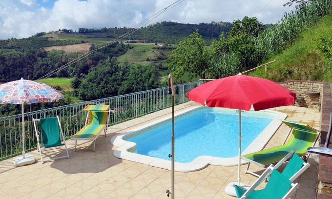 Cossano Belbo House | Stunning private villa for 10 guests with A/C, private pool, patio, pets allowed and parking
