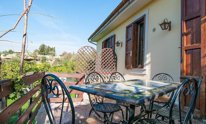 Noto Marina House | Stunning private villa for 6 guests with A/C, WIFI, TV, terrace and pets allowed