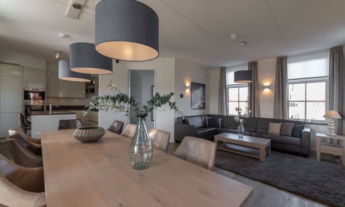 Colijnsplaat House | Stunning private villa for 10 guests with WIFI, TV, terrace and parking