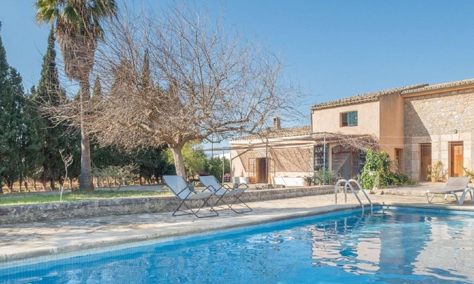 Binissalem Villa | Stunning private villa for 4 people with A/C, WIFI, private pool, TV, patio and panoramic view