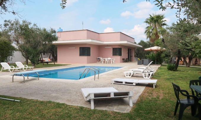 Martignano Villa | Stunning private villa with private pool, WIFI, A/C, TV, terrace, pets allowed and parking