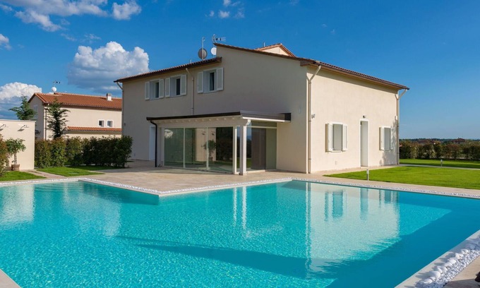 Monsummano Terme Villa | Stunning private villa with sauna, A/C, private pool, WIFI, hot tub, TV, patio and parking