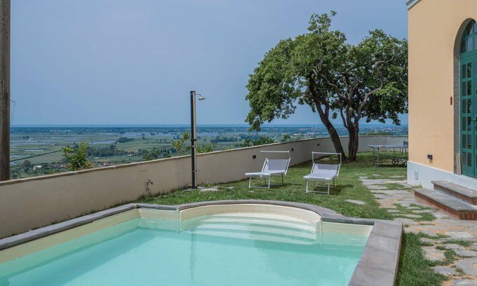 Massarosa House | Stunning private villa with WIFI, A/C, private pool, TV, veranda, panoramic view, close to Viareggio