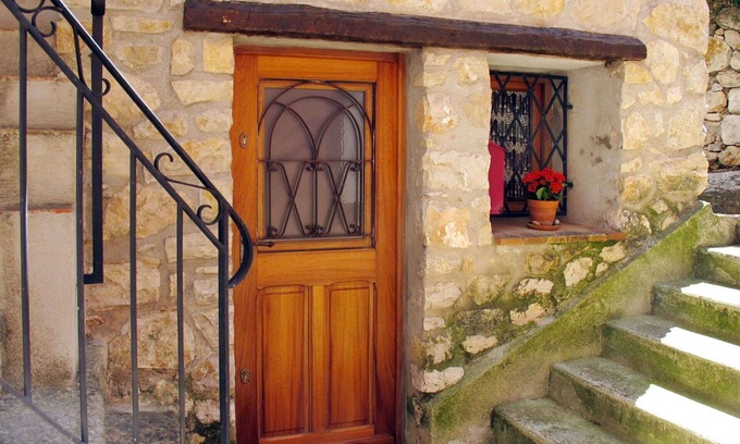 Bendejun House | Stunning private villa for 5 guests with WIFI, TV, patio and pets allowed